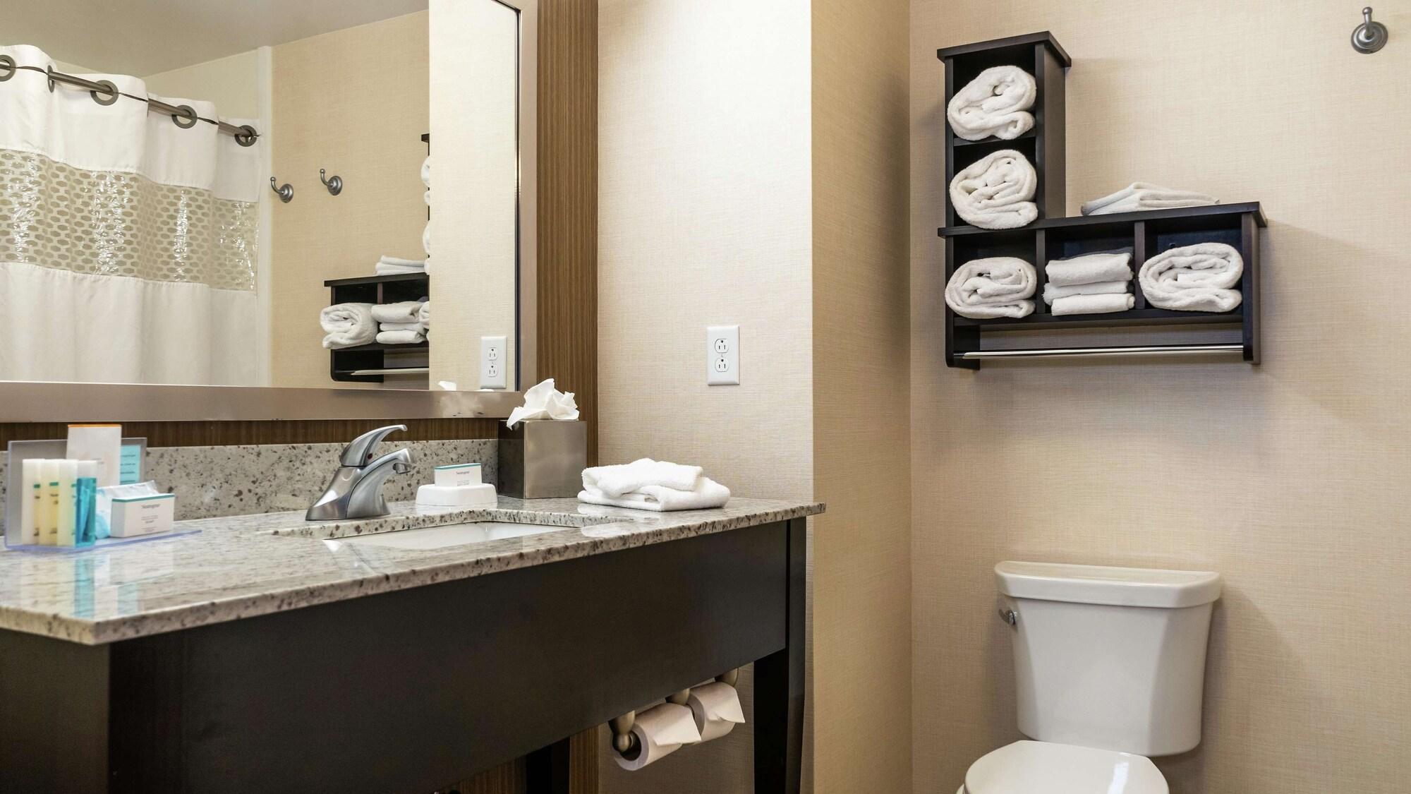 Hampton Inn & Suites Baltimore/Woodlawn Eksteriør billede