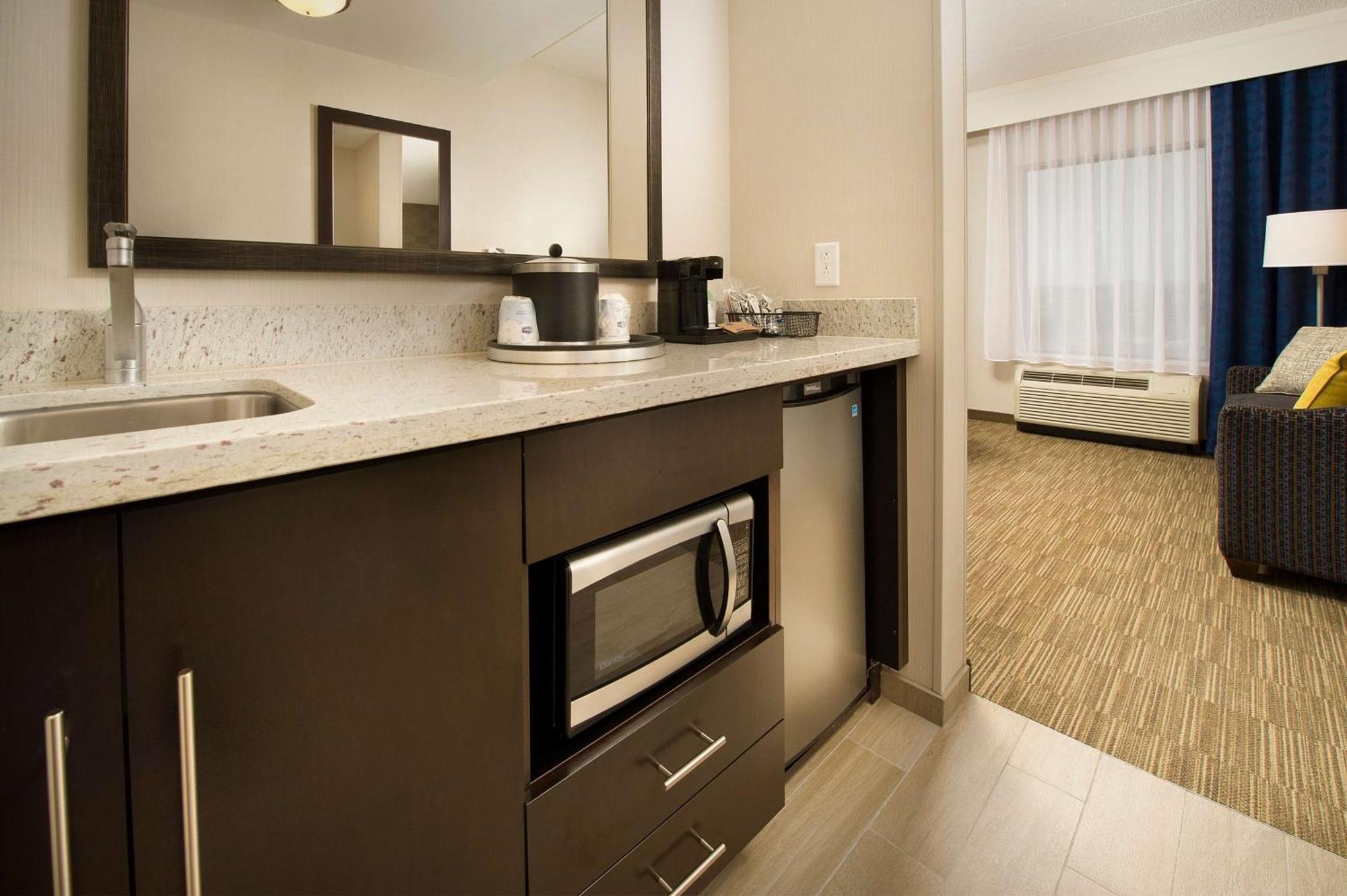 Hampton Inn & Suites Baltimore/Woodlawn Eksteriør billede