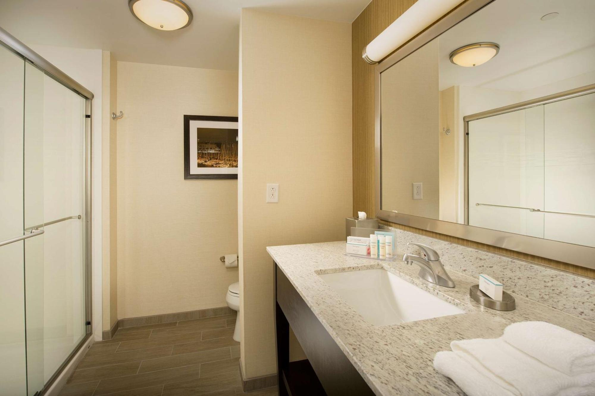 Hampton Inn & Suites Baltimore/Woodlawn Eksteriør billede