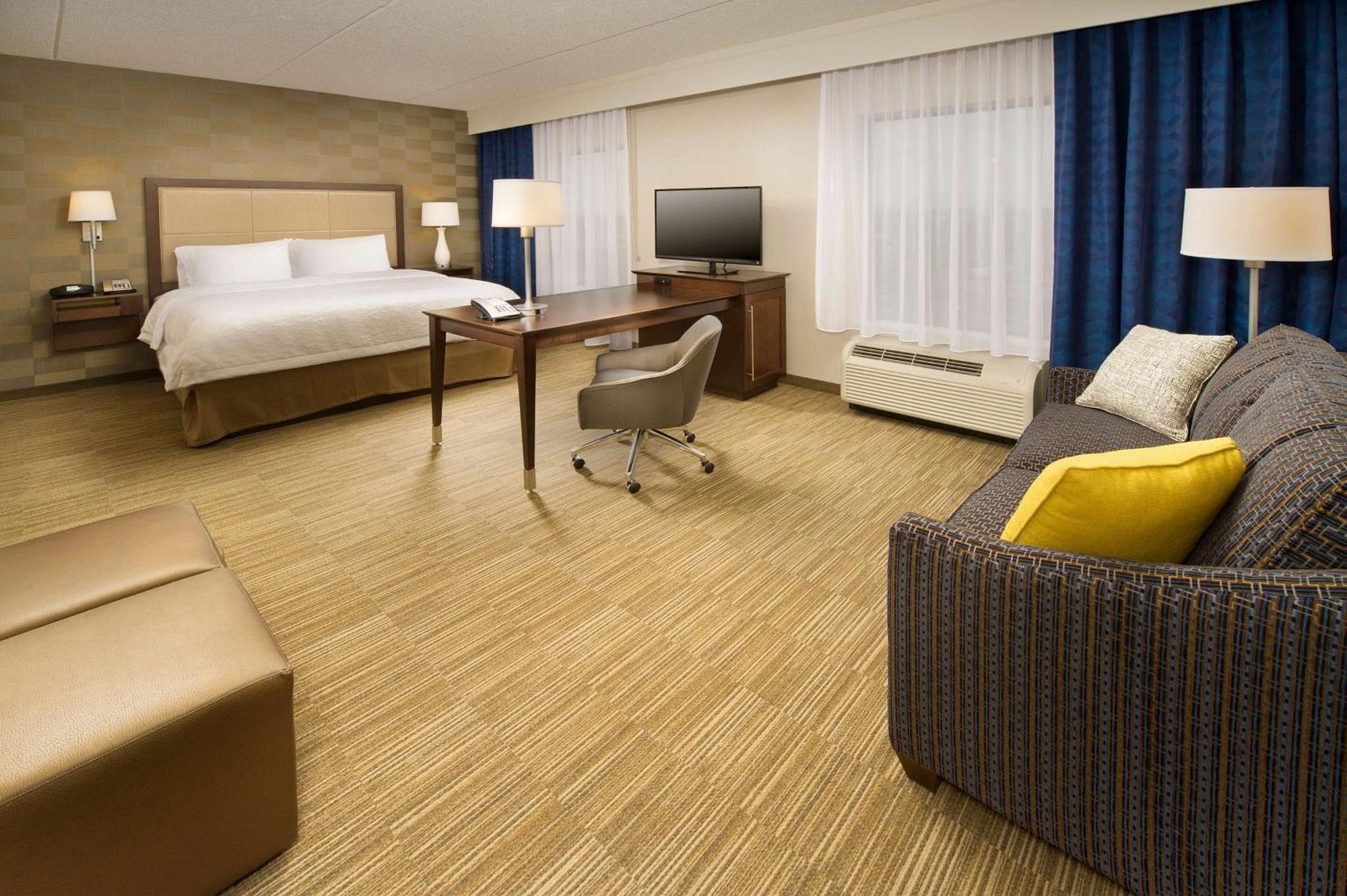Hampton Inn & Suites Baltimore/Woodlawn Eksteriør billede