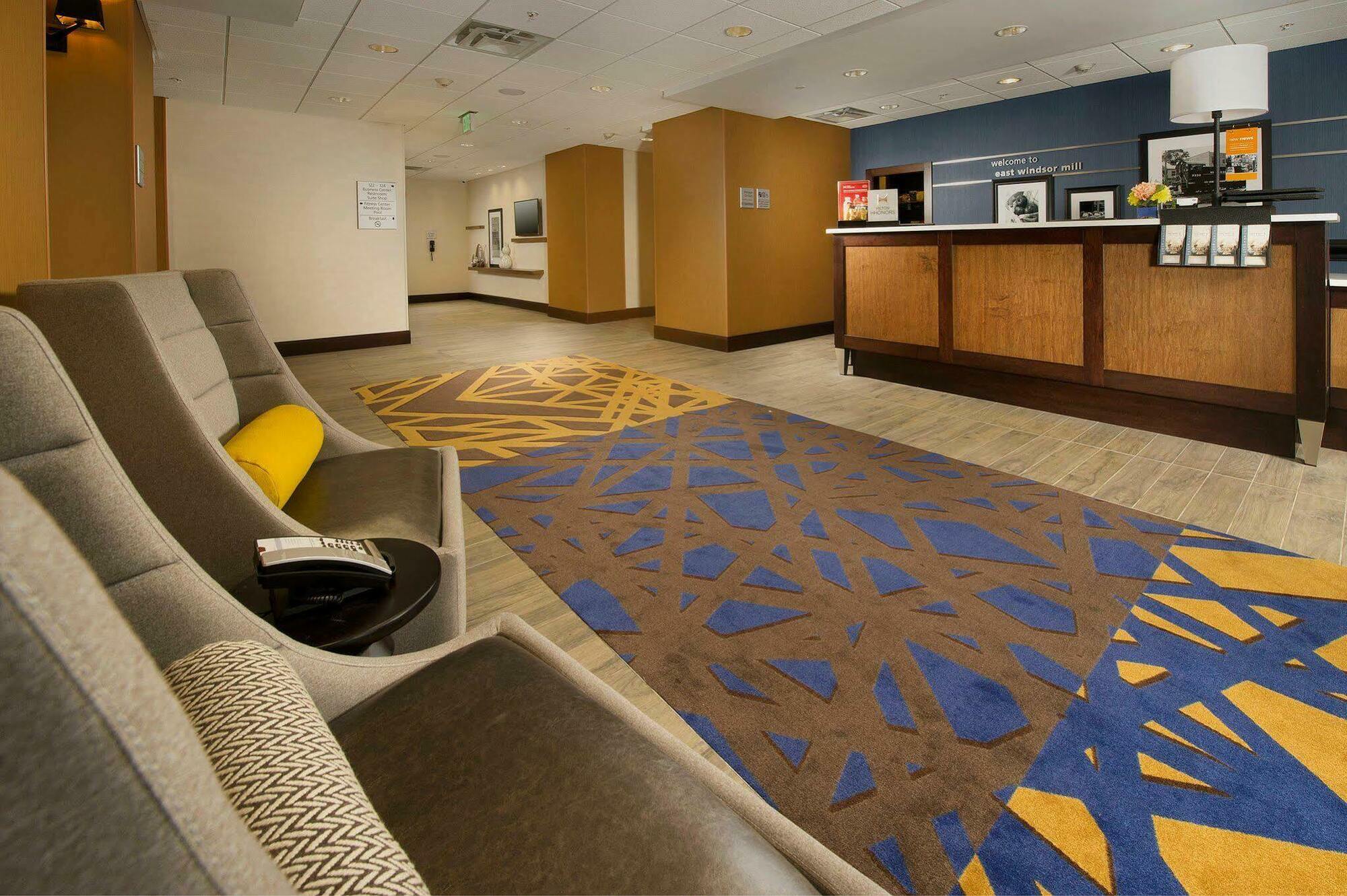 Hampton Inn & Suites Baltimore/Woodlawn Eksteriør billede